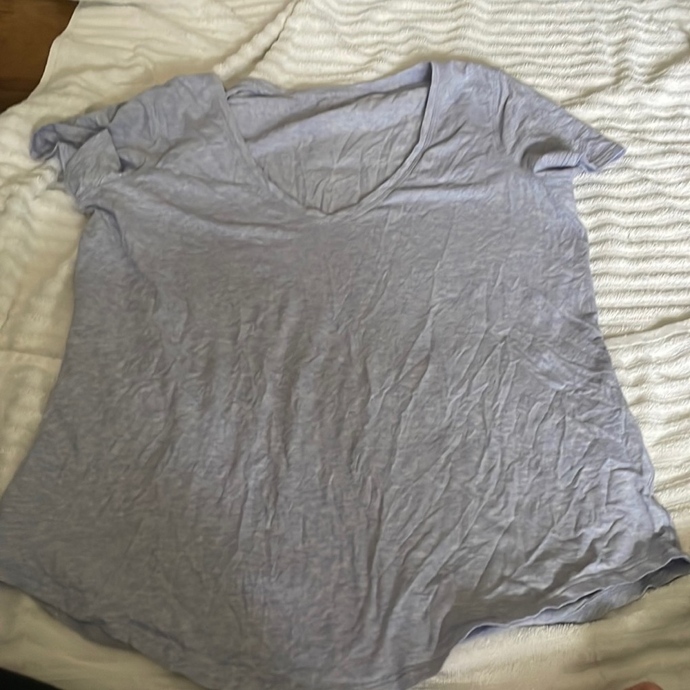 Lululemon cotton v neck size 6